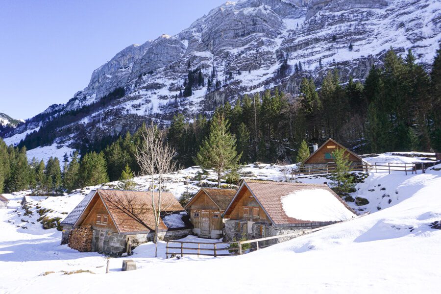 Winterwandern-Seealpsee Hütten am Seealpsee