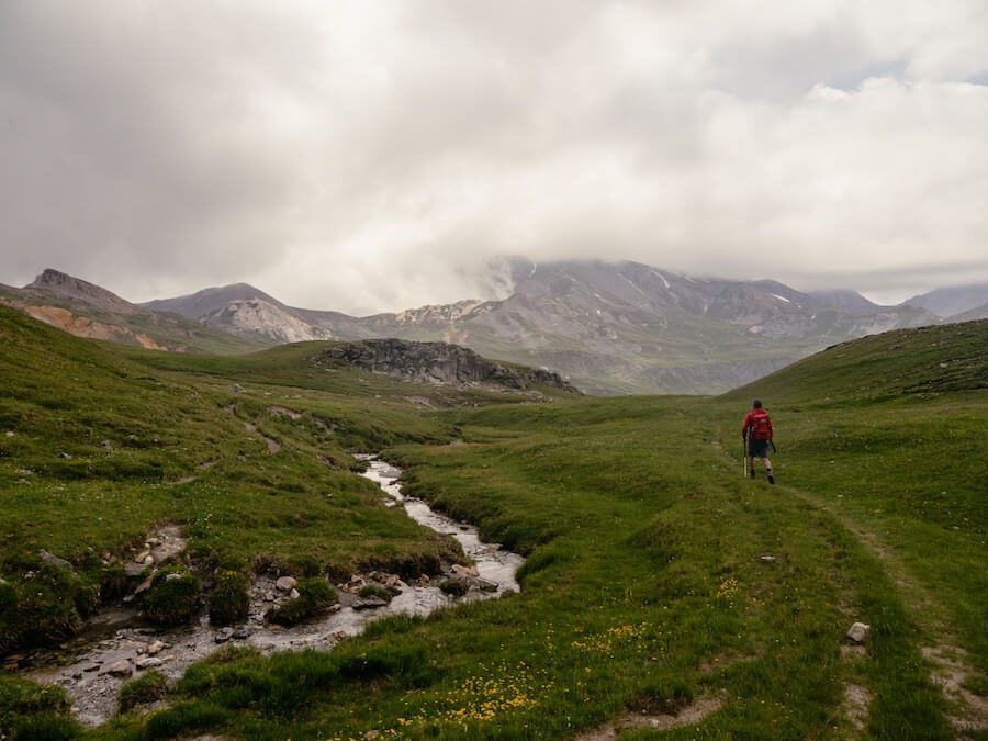 2025-06-18-Maira-Etappe2-Mt-Gardetta142 Stille Weite, nur unterbrochen vom Pfeifen der Murmeltiere.