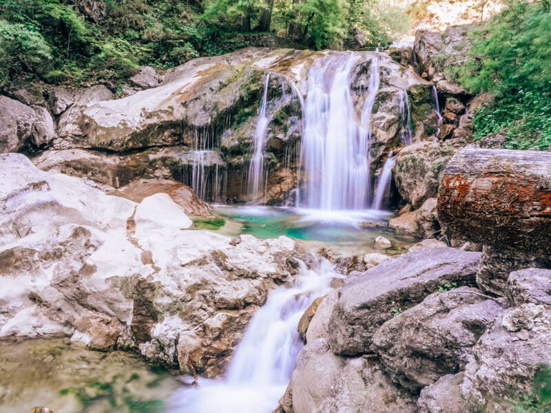 Pöllatschlucht Wanderung (2) Wanderung durch die Pöllatschlucht