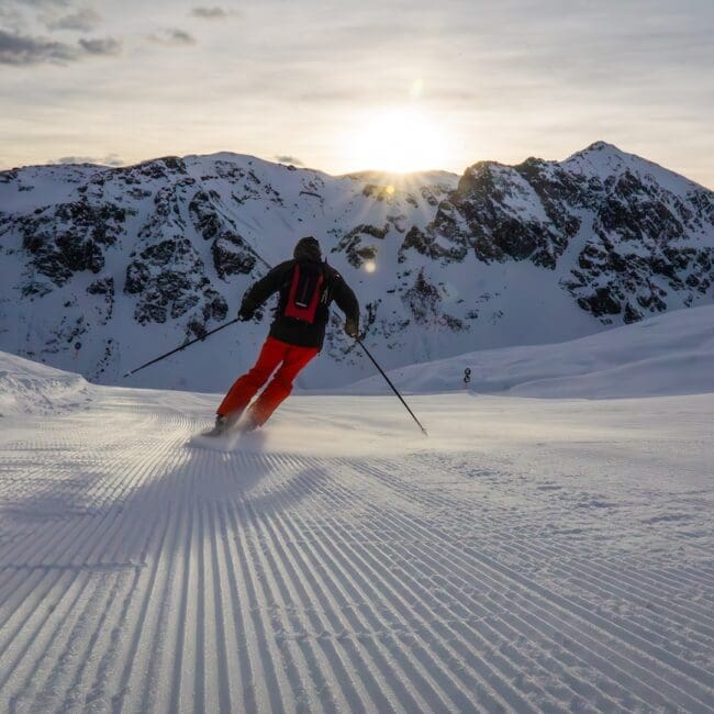 Sonnenaufgangs Skifahren Silvretta Montafon