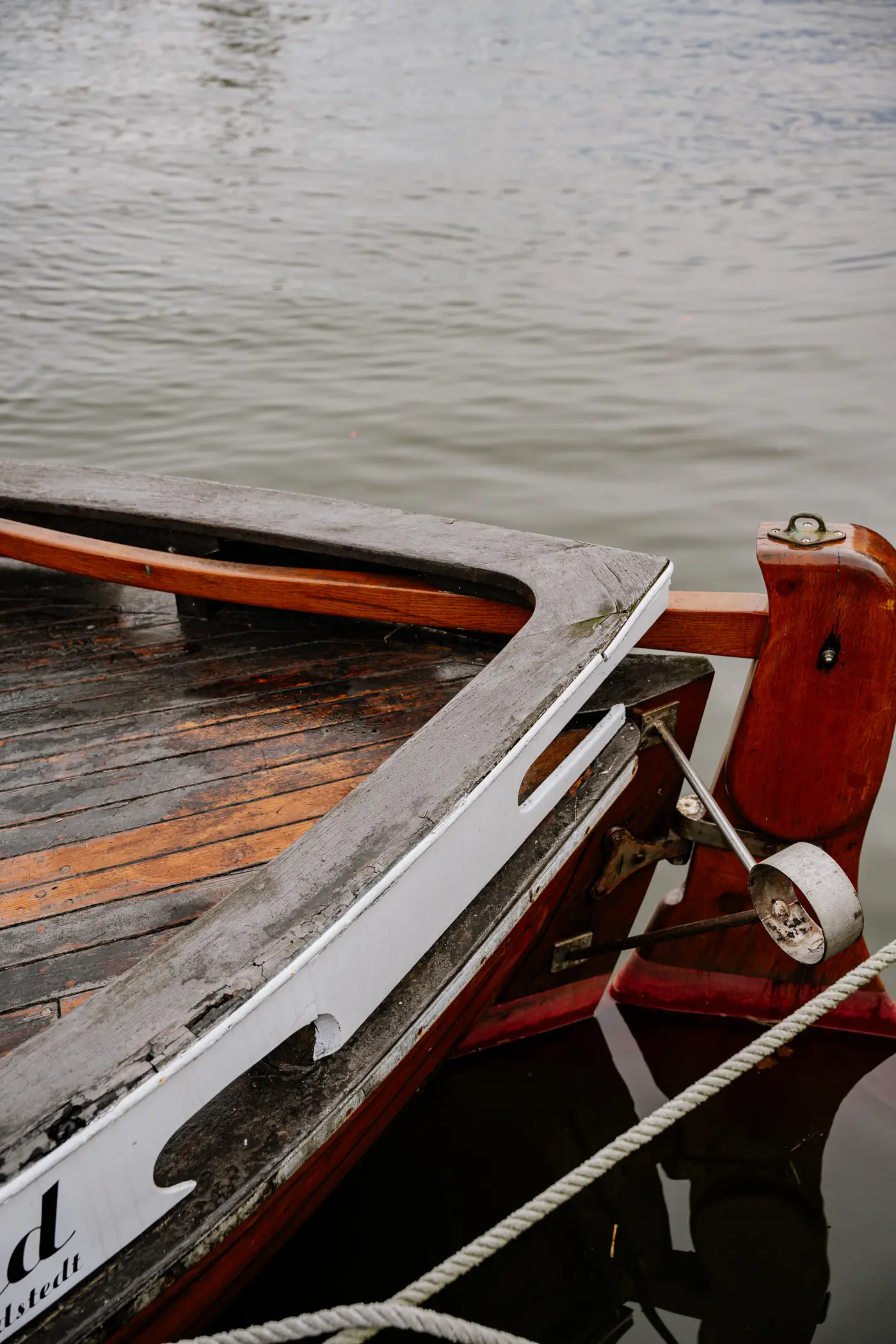 2025-10-30-Zingst-Herbst20 Detailaufnahme vom Boot