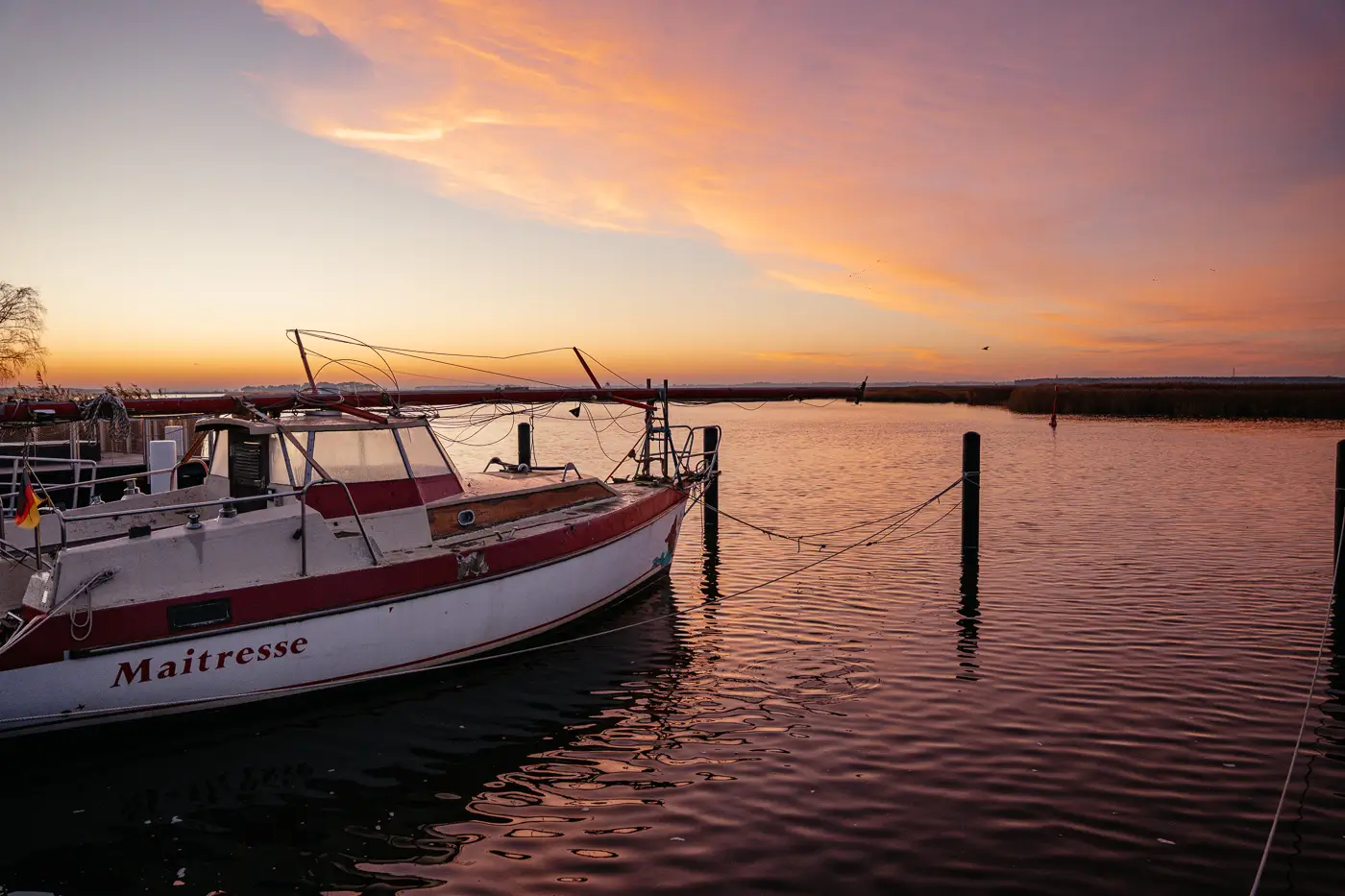2025-10-30-Zingst-Herbst29 Sonnenaufgang am Hafen